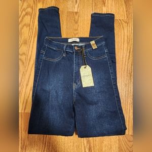 Vibrant M.I.U Leona Skinny Jean